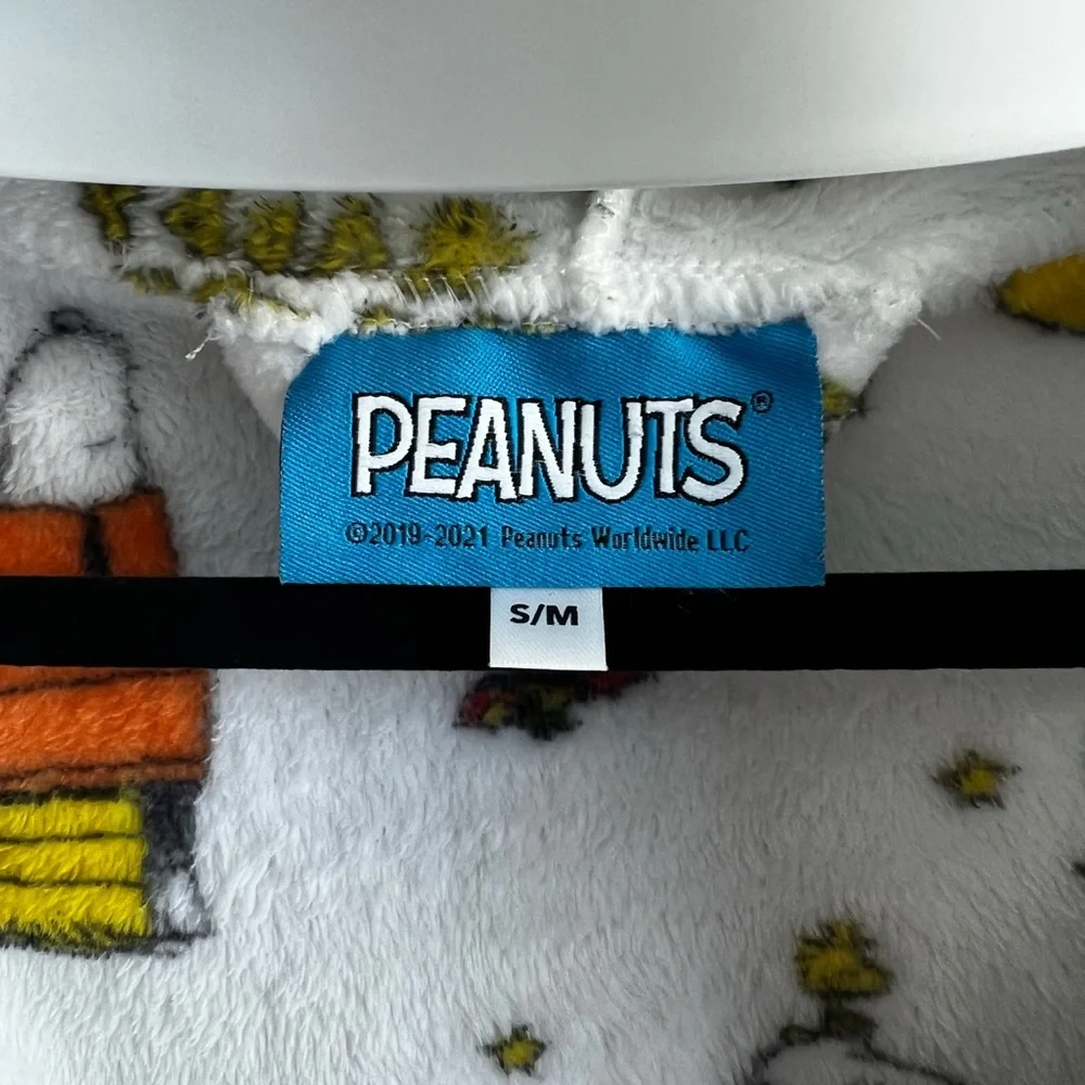 Peanuts Robe - Picture 2 of 2